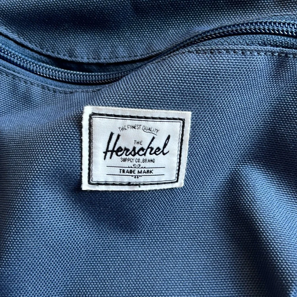 Herschel cross body. - Picture 2 of 3